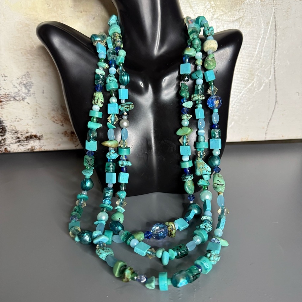 Turquoise and Faux Turquoise Necklace with Genuine Cultured Pearl Accents 🔥